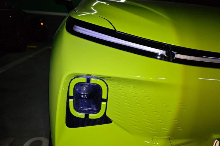 Used Geometry E Firefly 2023 401KM Lightning Tiger 5-Seater