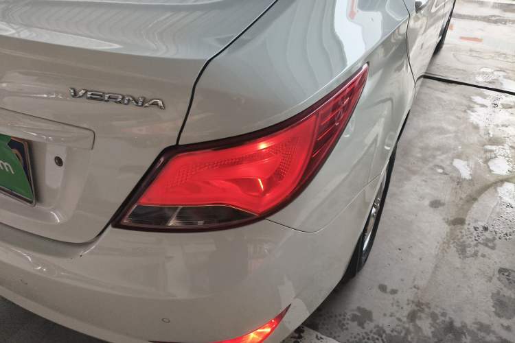 Used Hyundai Verna (older generation) 2014 1.4L Manual Smart GLS Trim