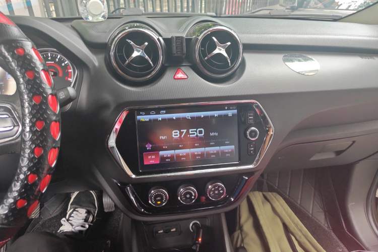 Used Soueast DX3 2016 1.5L Manual Flagship Version Audio And AC Panel