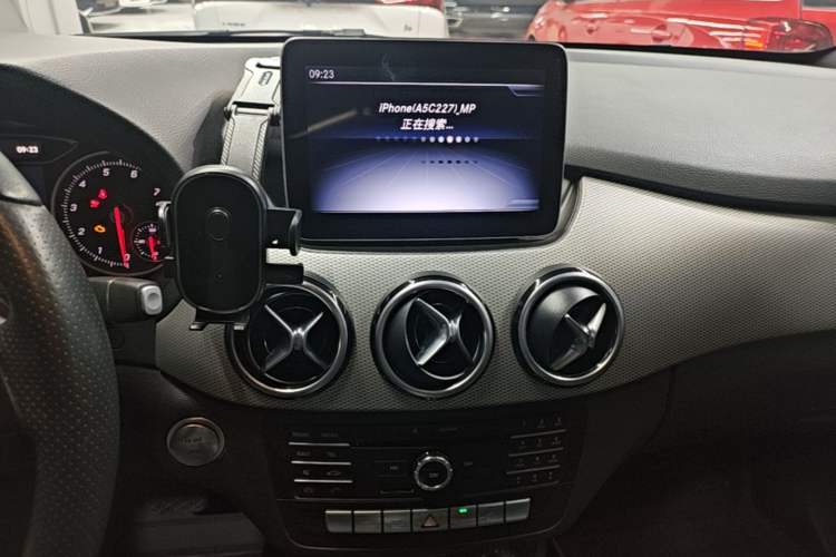 Used Mercedes-Benz B-Class 2017 B 200 Sport Edition Audio And AC Panel
