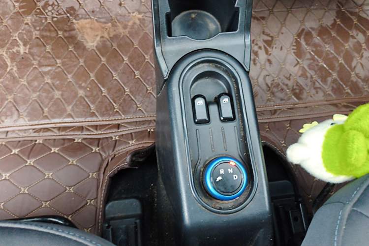 Used Wuling Hongguang MINIEV 2022 Zizai Version Lithium Iron Phosphate Gear Lever