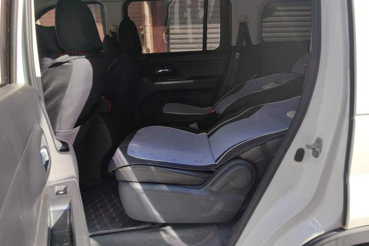 Used CHANGAN OSHAN X70A 2018 1.5L Manual Luxury Model