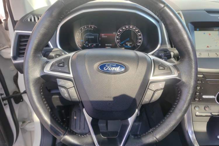 Used Ford Edge 2016 EcoBoost 245 Four-Wheel Drive Titanium 7-Seater
