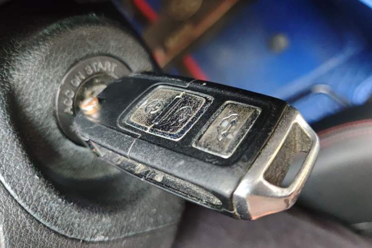 Used FAW Senya R7 2017 Revised Version 1.6L Automatic Luxury Edition Vehicle Key