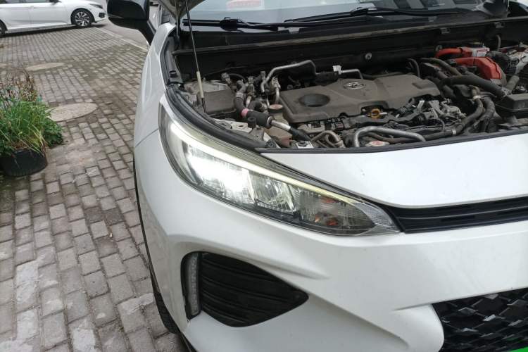 Used Toyota Wildlander New Energy 2021 High-Performance Edition 2.5L Four-Wheel Drive Powerful Version Right Front Headlight