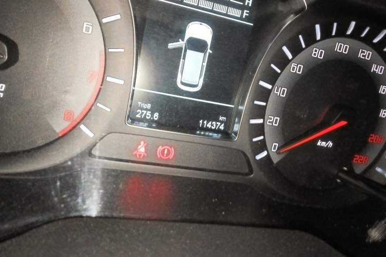 Used GAC Trumpchi GS4 2015 200T Manual Luxury Edition Odometer Close Up