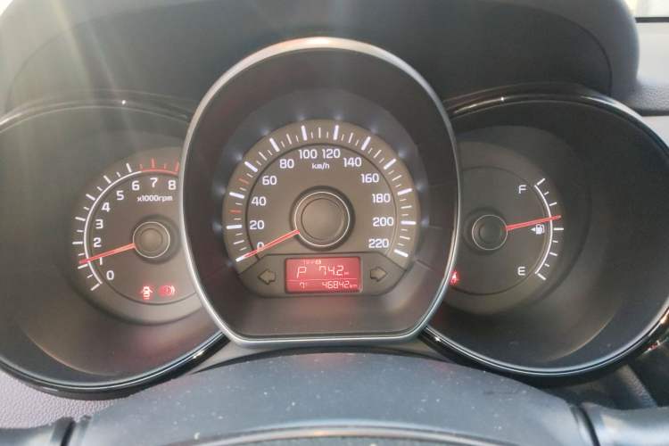 Used Kia K2 2015 Sedan 1.4L Automatic GLS Instrument Cluster