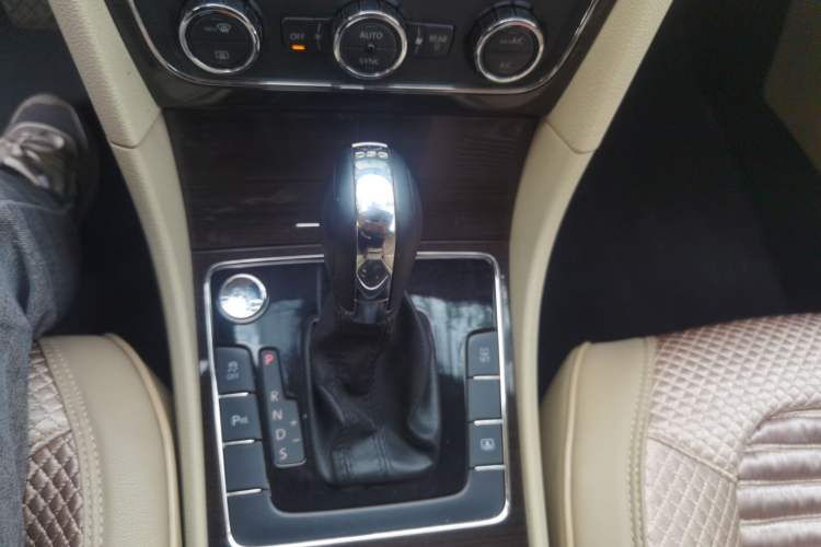 Used Volkswagen Passat 2014 1.8TSI DSG Prestige Edition
