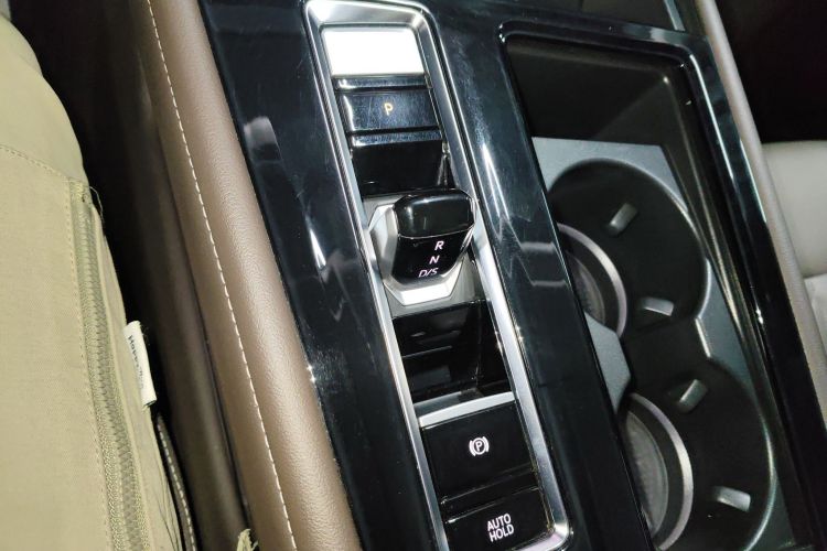 Used Volkswagen Viloran 2024 330TSI Luxury Edition