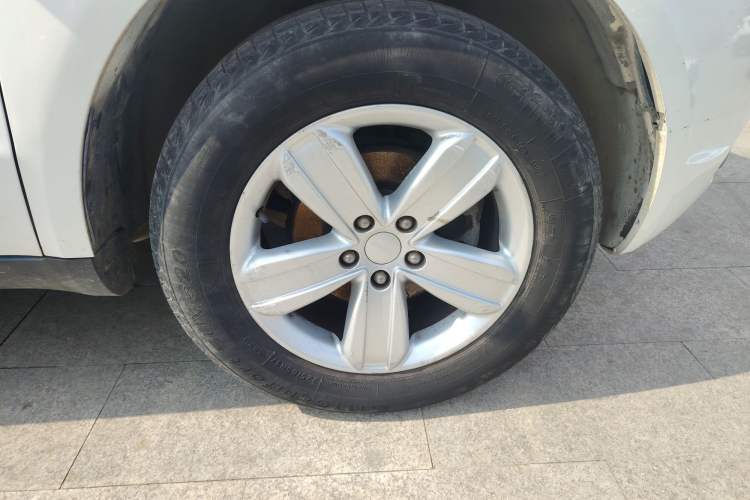 Used Geely Auto SX7 2013 1.8L Manual Luxury Model
