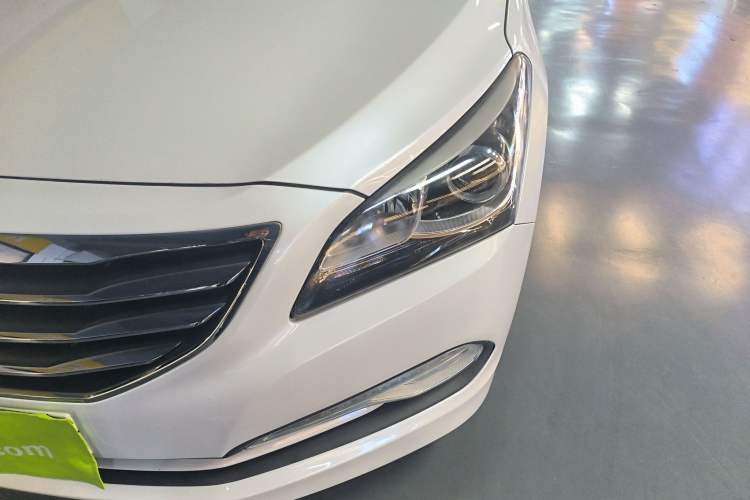 Used Hyundai Mistra 2014 1.8L Automatic Smart GLS
