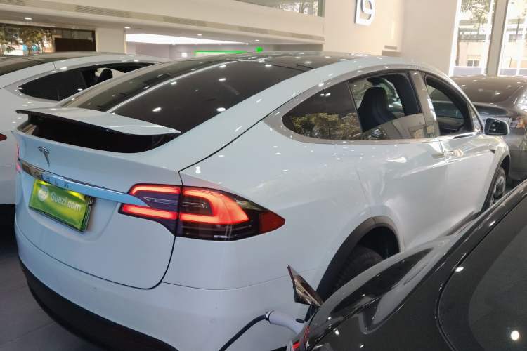 Used Tesla Model X 2019 Long-Range Version
