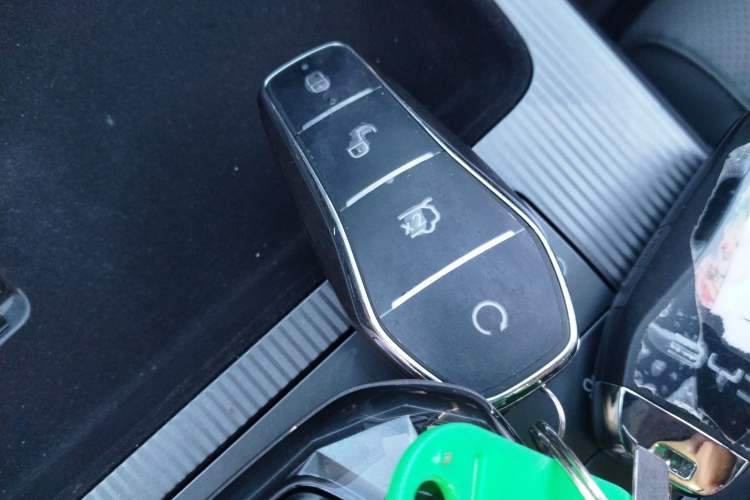 Used BYD Song L DM-i 2025 Intelligent Driving Version 160 km Excellence Edition
