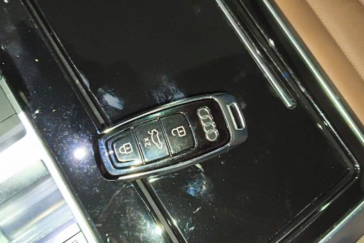 Used Audi Q7 2023 45 TFSI quattro S line Sport model