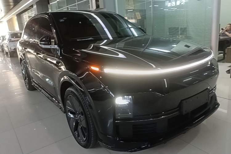 Used Li Auto L8 2023 Air model