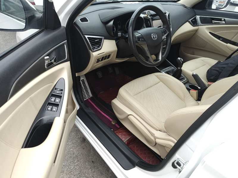 Used CHANGAN Eado 2016 1.6L Manual Fashion Edition — 17