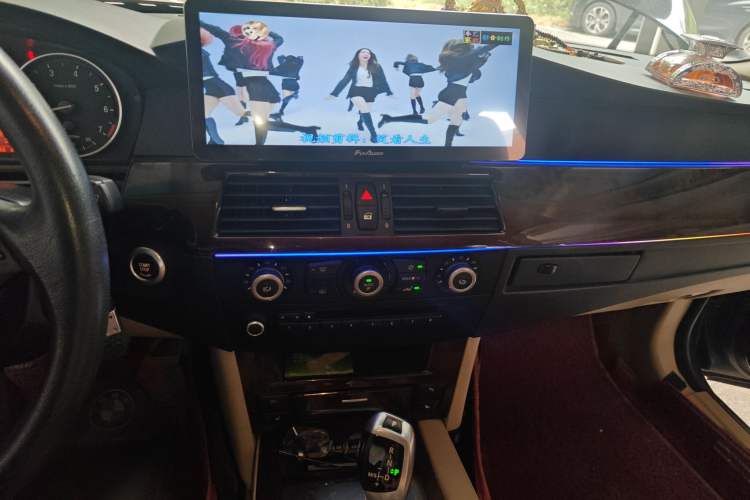 Used BMW 5 Series 2010 523Li Luxury Model Audio And AC Panel