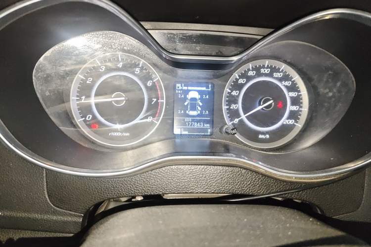 Used Baojun 560 2017 Rhythmic Edition 1.5T Manual Enjoyment Model
