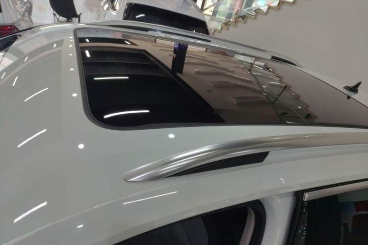 Used Volkswagen Tayron 2023 330TSI Two-Wheel-Drive Luxury Plus Advanced Version Roof