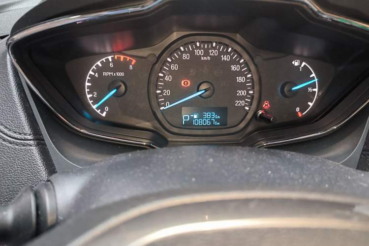 Used Ford Escort 2015 1.5L Automatic Fashion Model
