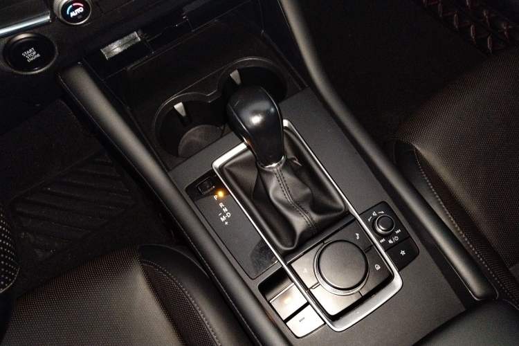 Used Mazda Mazda 3 Axela 2020 1.5L Automatic Luxury Version
