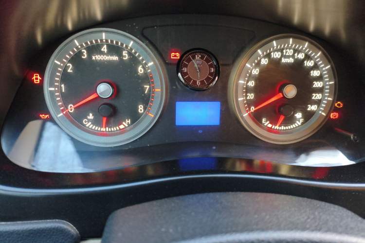 Used Geely Auto EC8 2011 2.0L Manual Comfort Edition