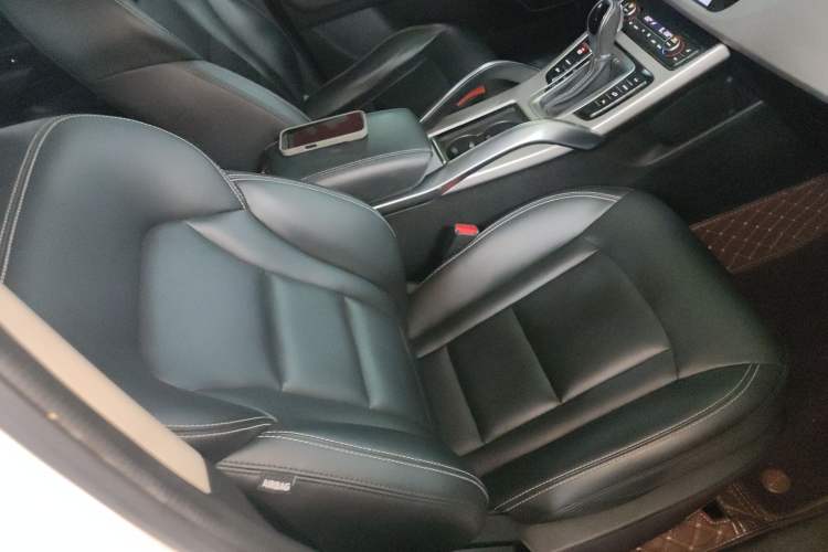 Used Geely Auto Emgrand X7 Sport 2016 1.8TD Automatic Smart Model Right Front Seat