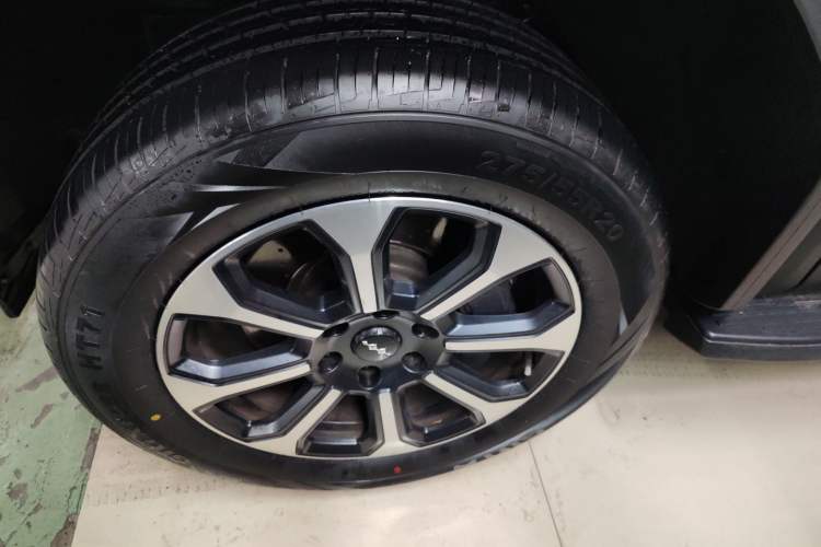 Used Formula Leopard Leopard 5 2023 Navigator Edition