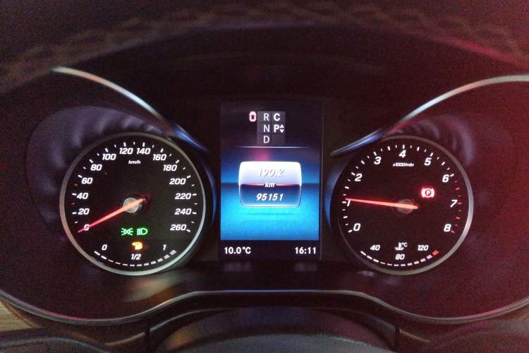 Used Mercedes-Benz V-Class 2021 V 260 L Long-wheelbase Luxury Edition