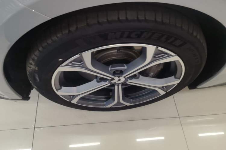 Used Nio ET5T 2023 75 kWh Touring