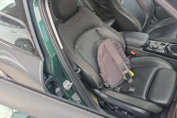 Used MINI Clubman 2016 Revised Version 1.5T COOPER Connoisseur Edition