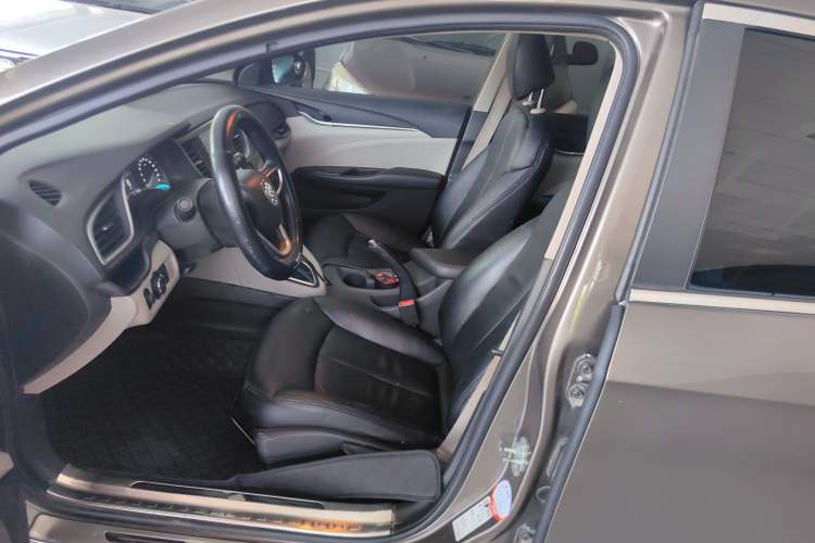 Used Buick GT 2017 15N Automatic Elite Version
