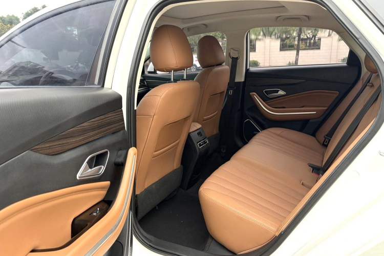 Used BAIC Beijing U7 2019 1.5T CVT New Smart Version China VI Emission Standard
