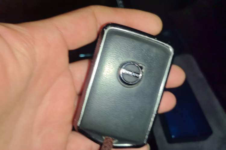 Used Volvo XC60 2018 T4 Zhiyi Edition Vehicle Key