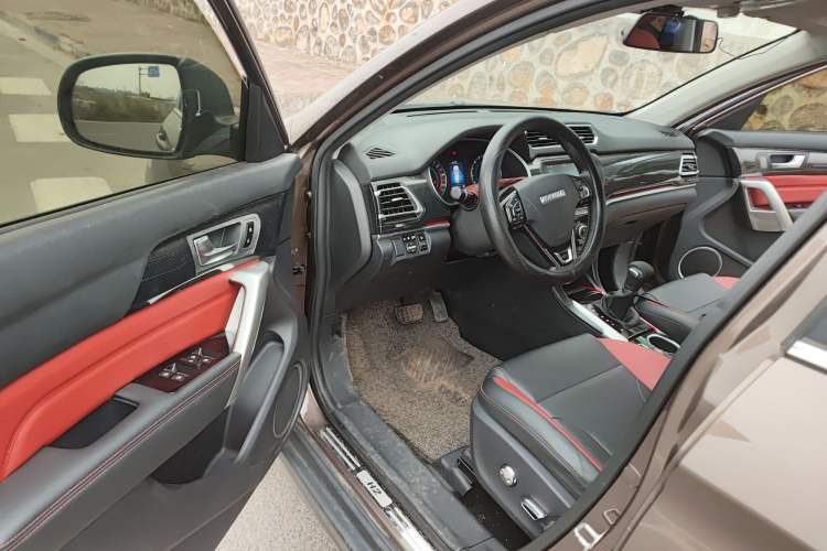 Used Haval H2 2017 Blue Label 1.5T Automatic Two-Wheel Drive Luxury Model