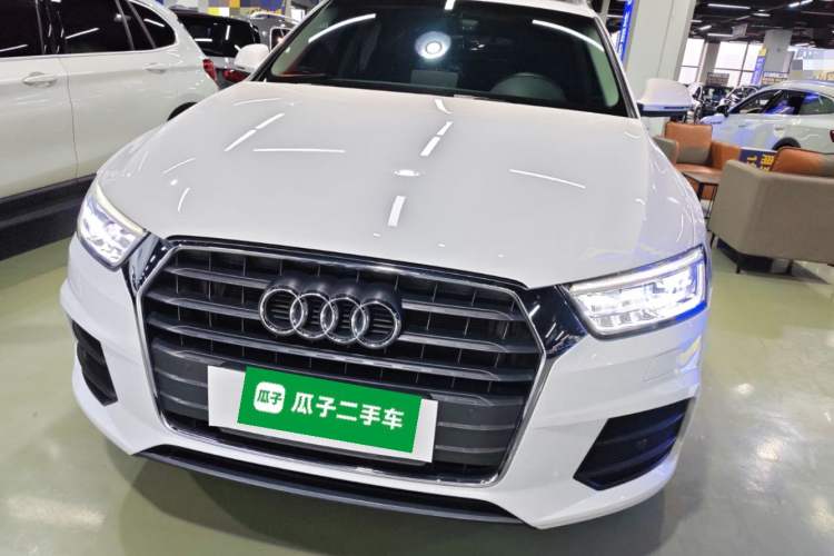 Used Audi Q3 2017 35 TFSI Fashion Model
