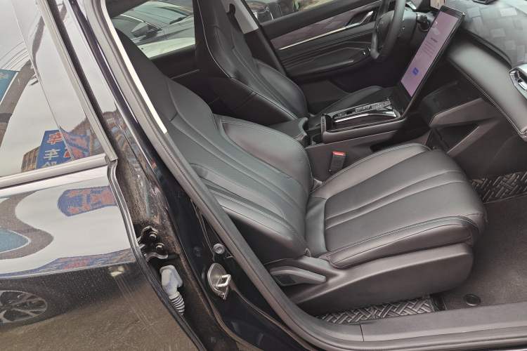 Used Dongfeng Aeolus Mage 2023 1.5T Luxury Edition