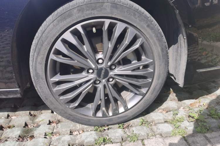 Used Dongfeng Aeolus Yixuan MAX 2023 1.5T Super-Powered Dad Edition
