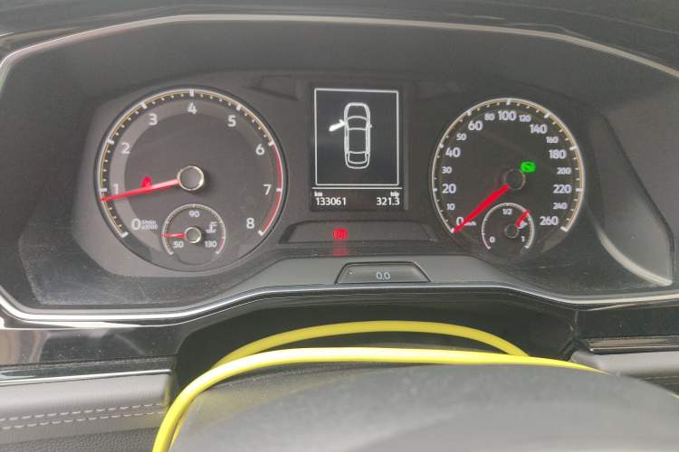 Used Volkswagen Sagitar 2019 280TSI DSG Luxury Model China V Emission Standard Odometer Close Up