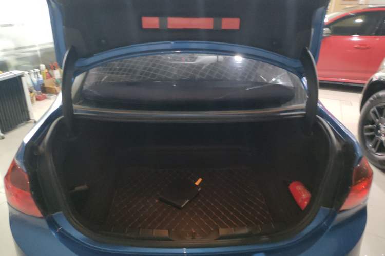 Used BMW 1 Series 2018 118i Fashion Model Trunk