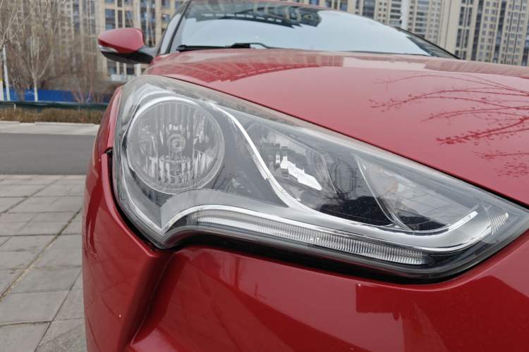 Used Hyundai Veloster 2011 1.6L Automatic Luxury Edition Right Front Headlight