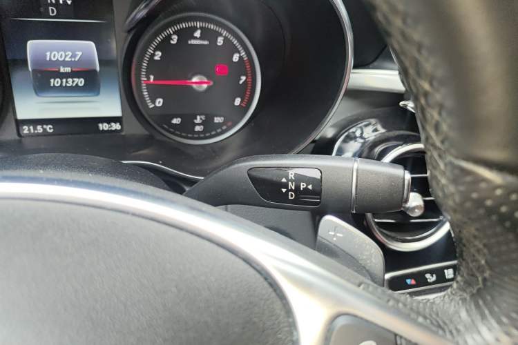 Used Mercedes-Benz C-Class 2017 C 200 Sport Edition Gear Lever
