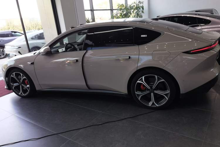 Used Nio ET5 2022 75 kWh