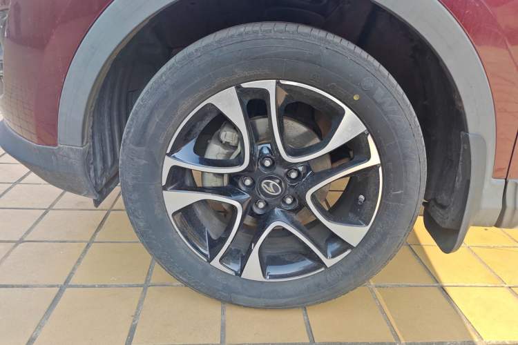 Used Soueast DX7 2015 1.5T Manual Luxury Model
