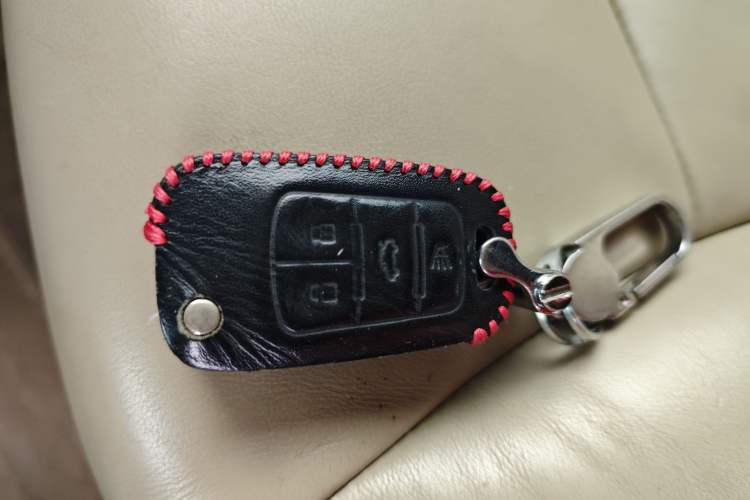 Used Buick GL8 2011 3.0L GT Luxury Business Haoya Edition Vehicle Key