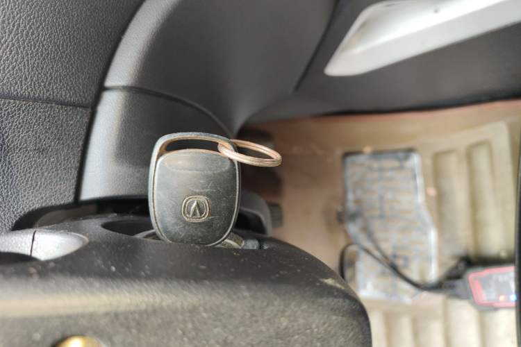 Used Changan CS35 2015 1.6L Manual Luxury Model China V Standard
