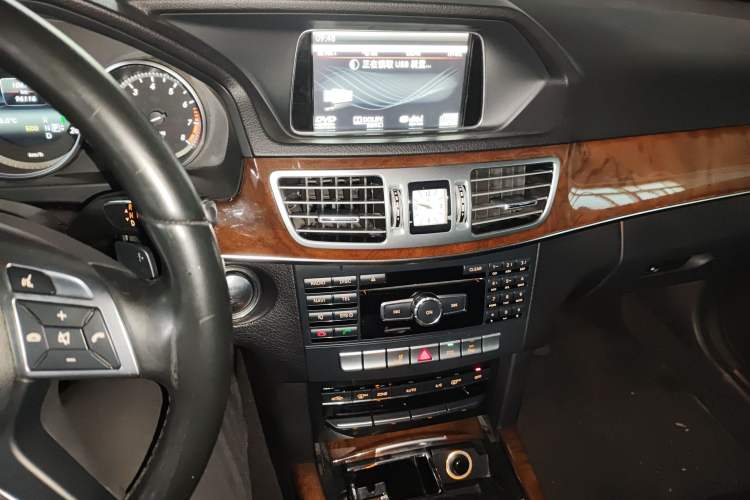 Used Mercedes-Benz E-Class 2015 E 200 L