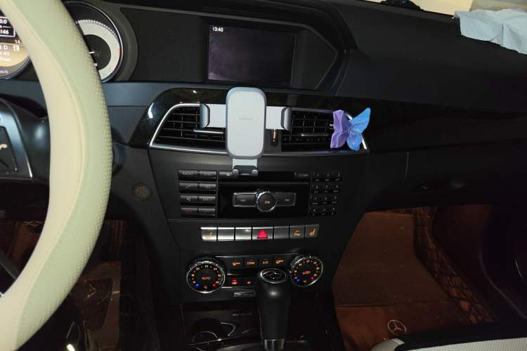 Used Mercedes-Benz C-Class 2011 C 200 CGI Fashion Model