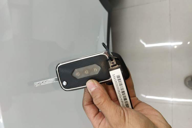 Used Wuling Alvez 2022 1.5L Manual Free-Style Model