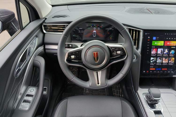 Used Hongqi HS7 PHEV 2024 2.0T PHEV Four-Wheel Drive Flagship Edition 6 Seats Steering Wheel